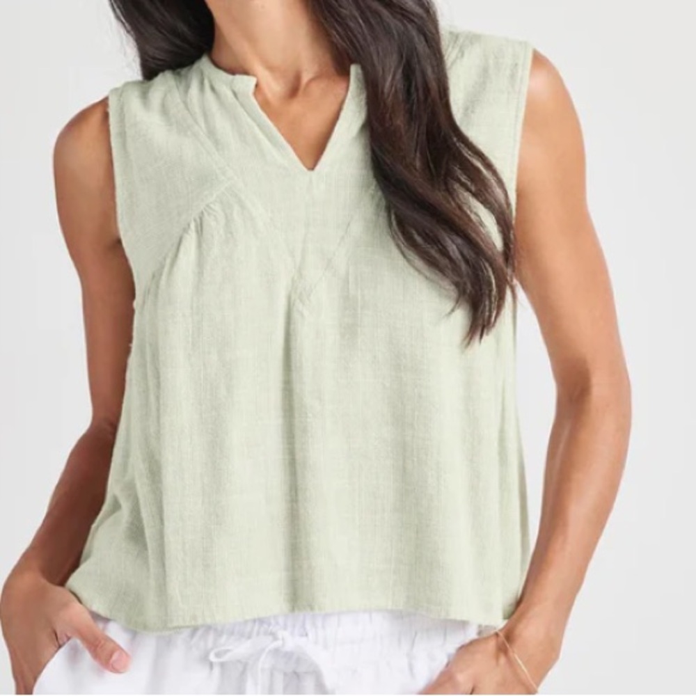 Splendid Susannah Top